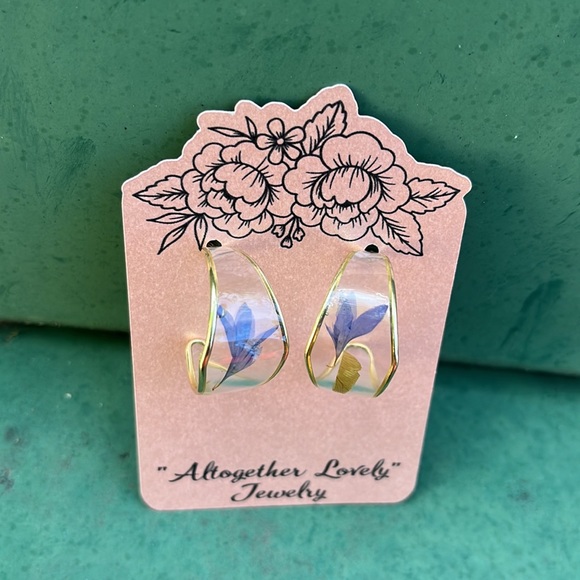 Handmade Real Pressed Dried Flower Botanical Resin Hoops - Picture 7 of 17